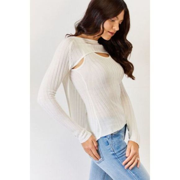 J.NNA Fitted Long Sleeve Cutout Top - Picture 3 of 5